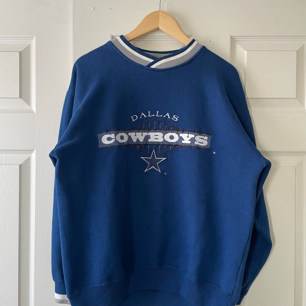 Vintage STARTER Dallas Cowboys Blue Crewneck Sweater